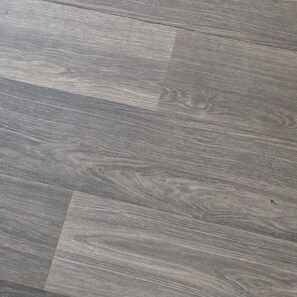 Uklassifisert bilde, 4 av 6, knapp