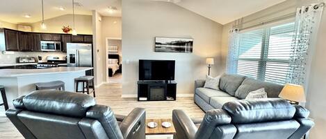 Smart-TV, peis og kontorer