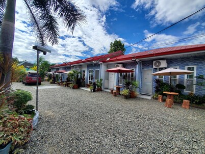 Ave Homes (A1)-Studio Apt. w/ PRKG, Netflix, Wi-Fi