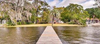 Jacksonville Vacation Home w/ Trout River Access