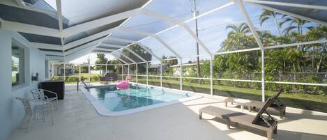 Outdoor pool, a heated pool