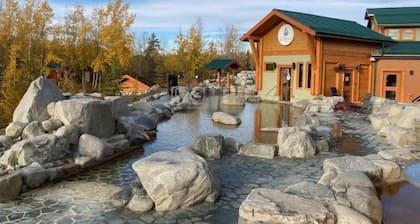 Nighthawk Guesthouse at Hot Springs