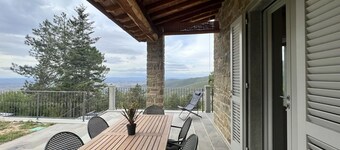 Villa in Cortona with 3 bedrooms sleeps 8