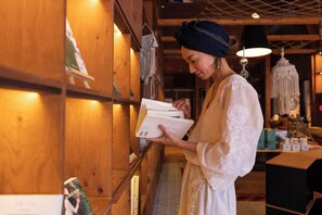 Interior - Comoriver (Tokigawa)