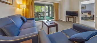 Windjammer Villas Condo in Fairfield Harbour-recreational amenities included!