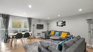 Apartment | Living area