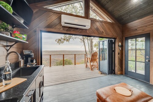 Hidden Mountaintop Getaway