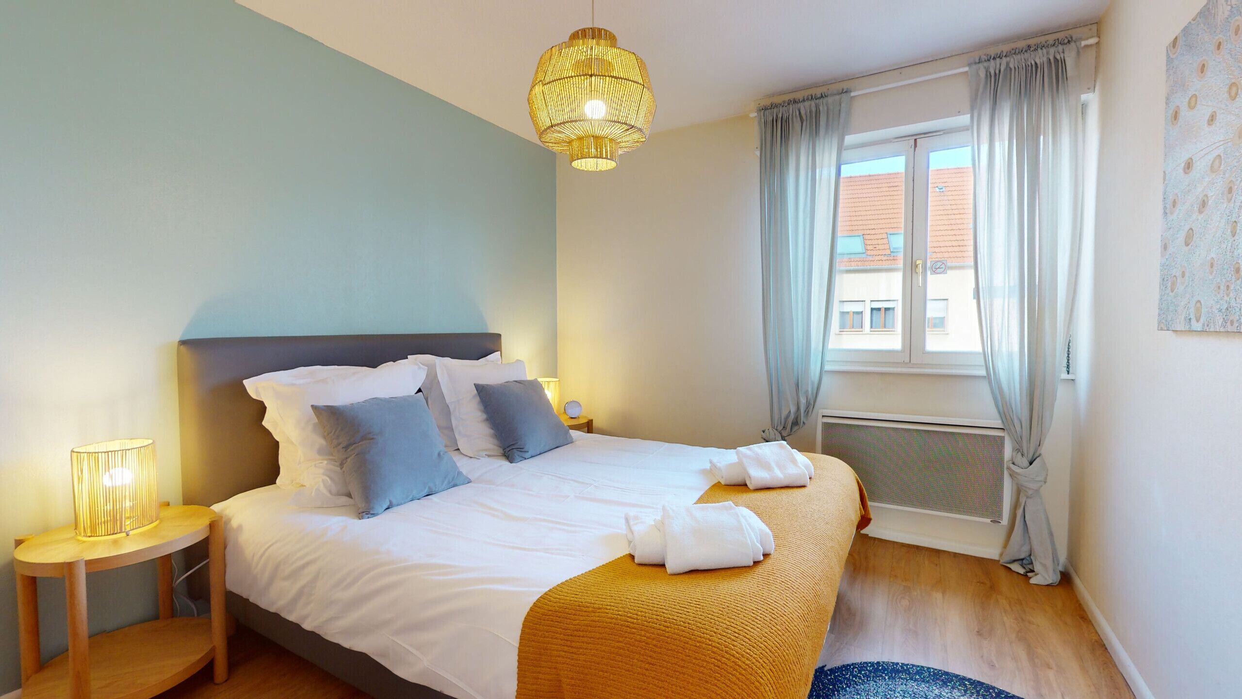 1 chambre, fer et planche à repasser, Wi-Fi gratuit, draps fournis