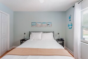 4 chambres, fer et planche à repasser, lit parapluie, Wi-Fi gratuit
