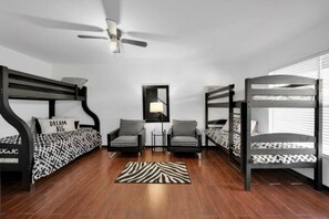 5 habitaciones, tabla de planchar con plancha y wifi gratis
