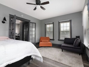 4 Schlafzimmer, Bügeleisen/Bügelbrett, Reisekinderbett, WLAN