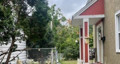 Anoka 1 bedroom Apartment in Old Victorian House