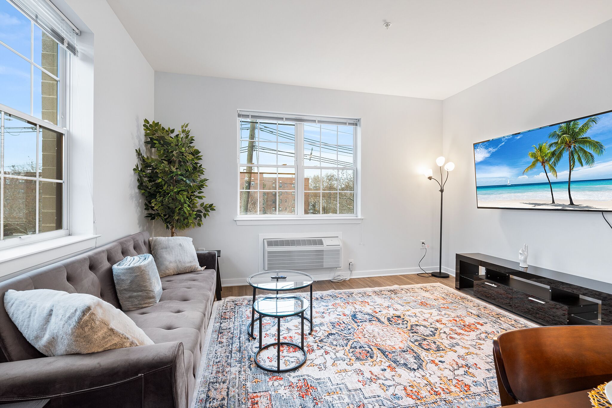 2 Bed Condo with Gym and Laundry Minutes from NYC