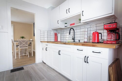 The Green Willow- 2BR 1 Bath near the falls