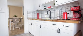 The Green Willow- 2BR 1 Bath near the falls