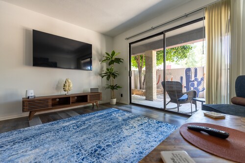 Adorable 2 bedroom condo near many amenities in Fiesta District of Mesa Az. 