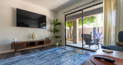 Adorable 2 bedroom condo near many amenities in Fiesta District of Mesa Az.