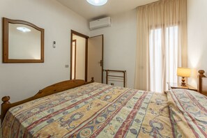 2 عدّة غرف نوم وسرير سفر وواي فاي مجانًا