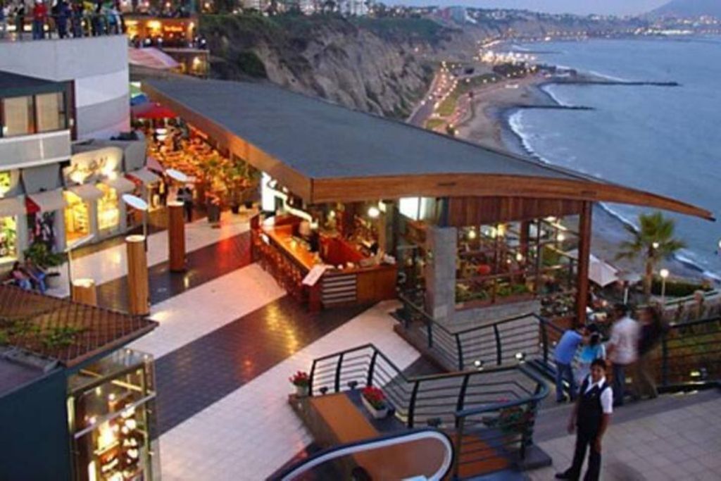 Bar (in der Unterkunft)