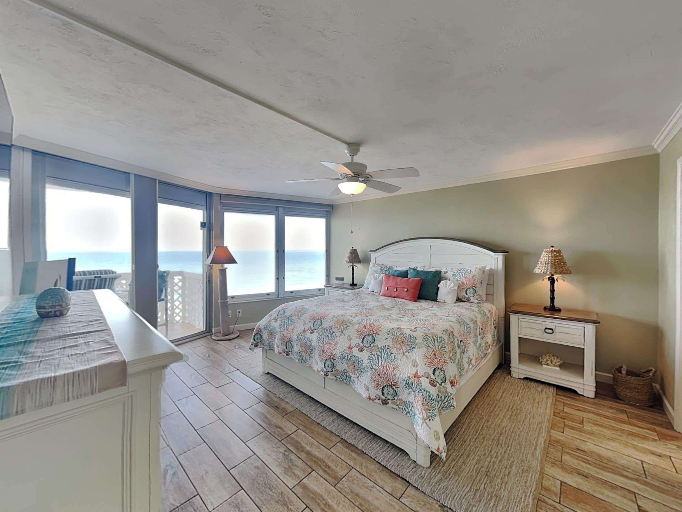 Condo (2 Bedrooms) | Property amenity