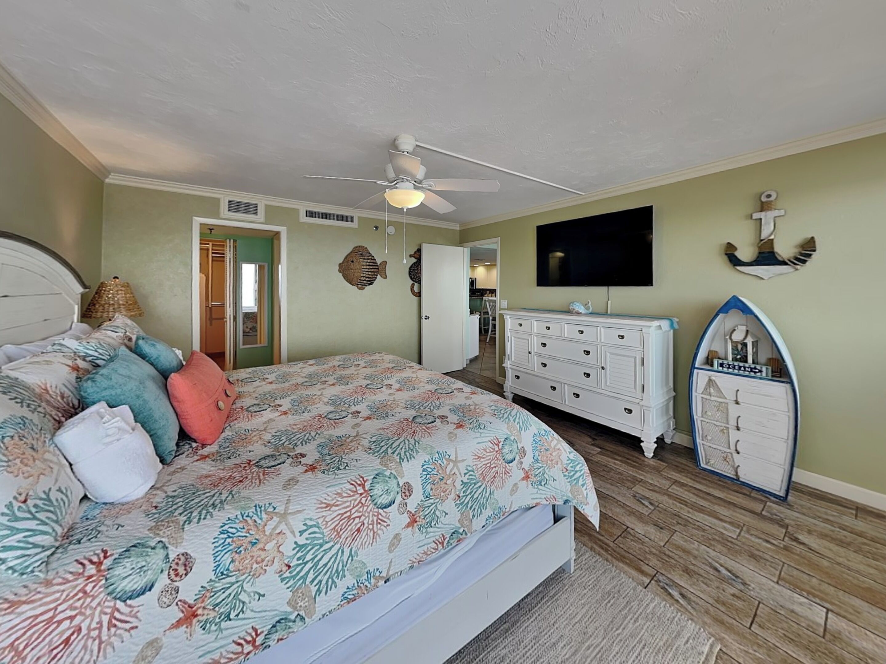 Condo (2 Bedrooms) | Servicio de la propiedad
