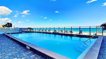 Condo (2 Bedrooms) | Tiện nghi, dịch vụ nơi lưu trú