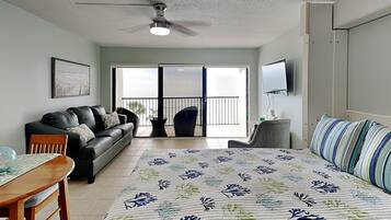 公寓客房, 可使用泳池, 海景 | 1 間臥室、獨特裝潢、布置獨特、免費無線上網