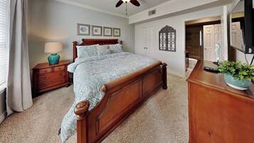 Condo (1 Bedroom) | Property amenity