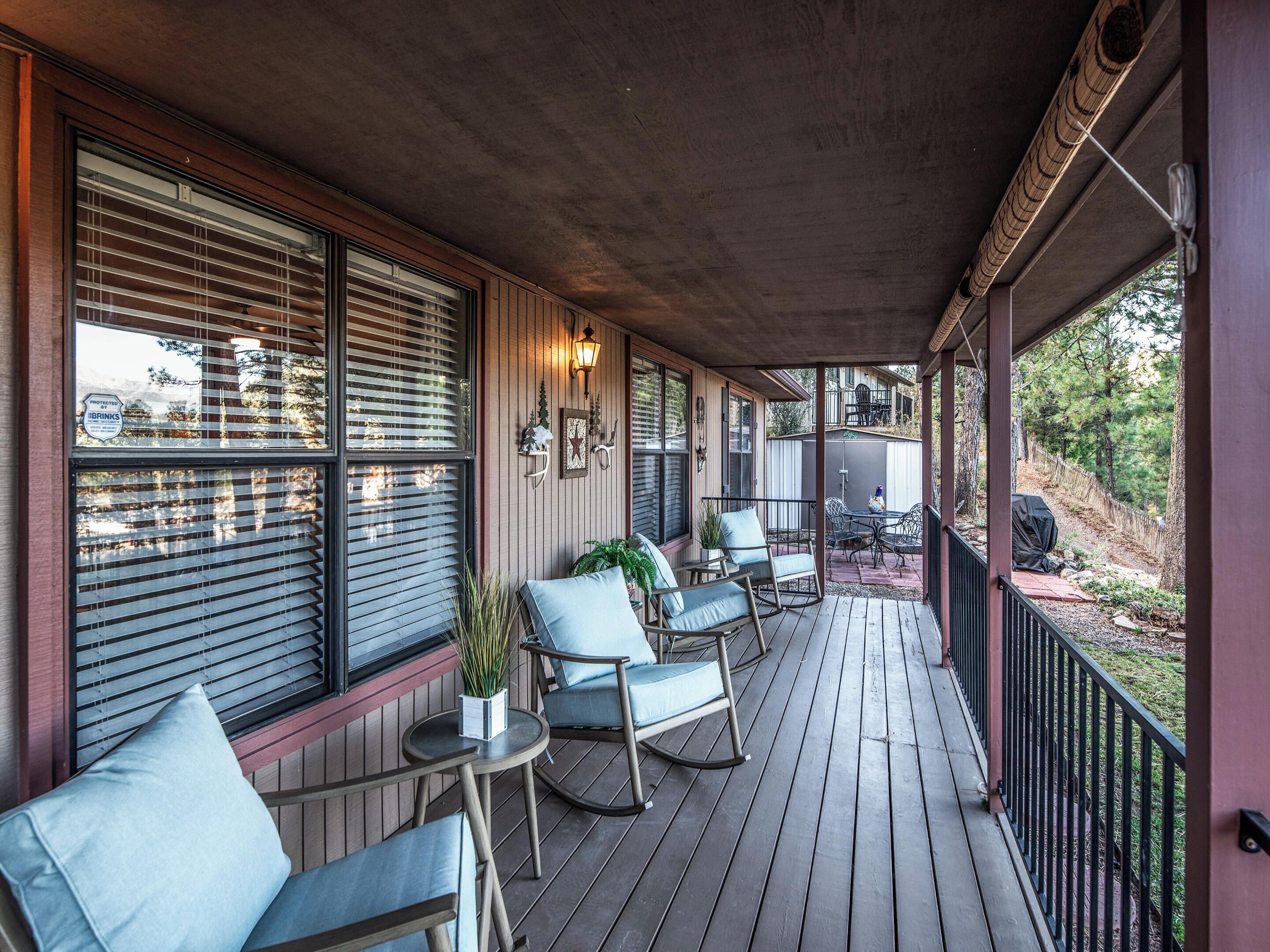 Studio (2 Bedrooms) | Property amenity