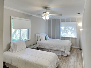 4 bedrooms, individually decorated, individually furnished, free WiFi - Seascape Beachhouse by Distinctive Beach Rentals (St. Augustine)