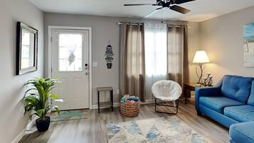 House, Multiple Beds, Balcony, Garden View | Living area | TV