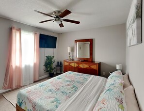 House, Multiple Beds, Balcony, Garden View | 3 bedrooms, individually decorated, individually furnished, free WiFi - Ocean Dreams (Palm Coast)