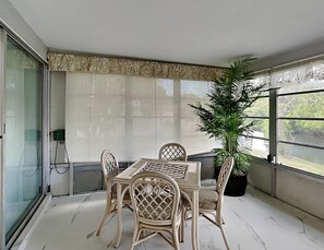 Huis, meerdere bedden, keuken | Buiten dineren