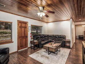 Hus (4 Bedrooms) | Fasilitet på overnattingsstedet