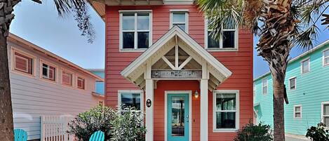 House (3 Bedrooms) | Property amenity