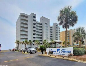 Exterior - Gulf-front 2bd/2bth Amazing View in Gulf Shores, Zero-Entry Pool (Gulf Shores)
