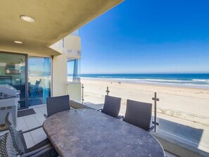 Outdoor dining - Surf View-2 Decks with Ocean views, Garage (San Diego)
