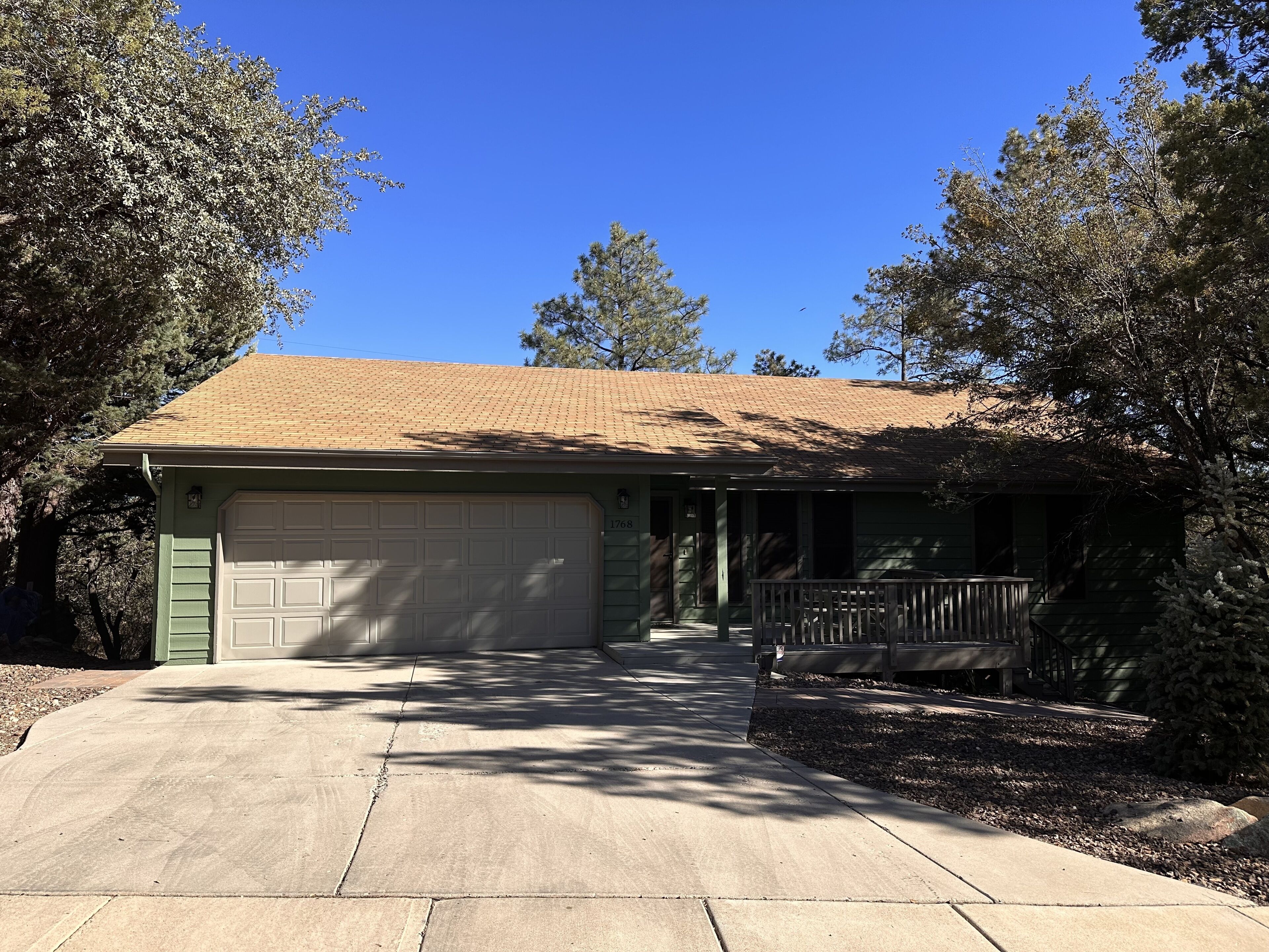 Beautiful Views of Rolling Hills! 10 Min Drive to Downtown Prescott!