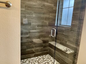 Hair dryer, towels - Ranch Sunsets - Luxury Lakeview Ranch Villa at Twin Canyons Longhorn Ranch (Granbury)