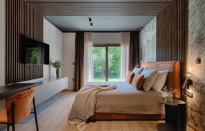 4 slaapkamers, een strijkplank/strijkijzer, reisbedje, gratis wifi