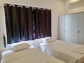 Ropa de cama de alta calidad, wifi gratis y ropa de cama 