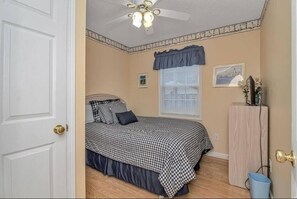 3 Schlafzimmer, Bügeleisen/Bügelbrett, WLAN, Bettwäsche