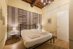2 bedrooms, desk, iron/ironing board, WiFi - Botticelli apartment in Florence by Mmega (Firenze)