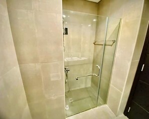 Bathroom - Perfect staycation studio (Dubai)