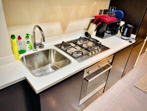 Private kitchen - Perfect staycation studio (Dubai)