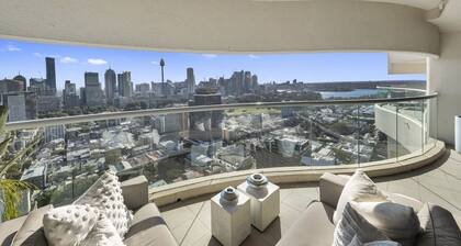The ultimate luxury apt w panoramic harbour bridge views