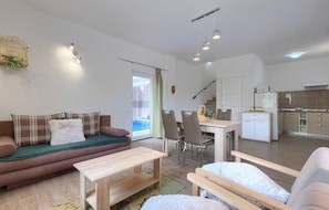 TV - Nice home in Labin - Rabac (Labin - Rabac)
