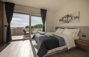 5 Schlafzimmer, Bügeleisen/Bügelbrett, Reisekinderbett, kostenloses WLAN