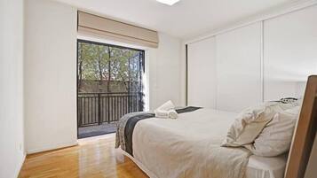 1 habitación, escritorio, wifi y ropa de cama
