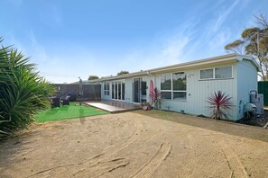 Exterior - The Dolphin Cottage - 250m to bay beach (Rye)